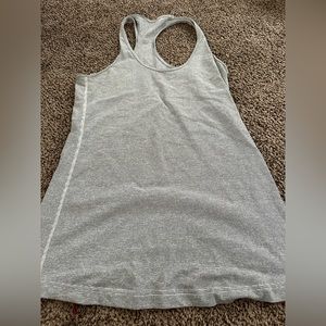 Lululemon Size 6 Cool Racerback